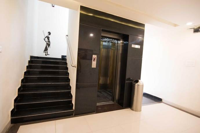 Imagen de los interiores del Hotel Mayur Palace, Danta. Foto 16