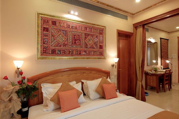 Imagen de la habitación del Hotel Mayura. Foto 13