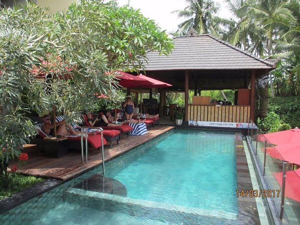 Imagen de la piscina del Hotel Mayura Ubud Retreat. Foto 15