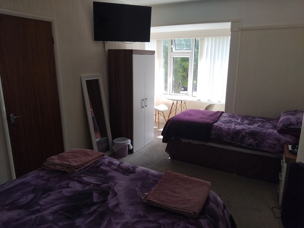 Imagen de la habitación del Hotel Mayvene. Foto 12