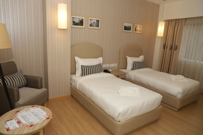 Imagen de la habitación del Hotel Mayvilas. Foto 11