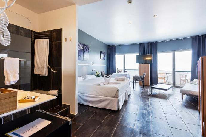 Imagen de la habitación del Hotel Mazagonia. Foto 10