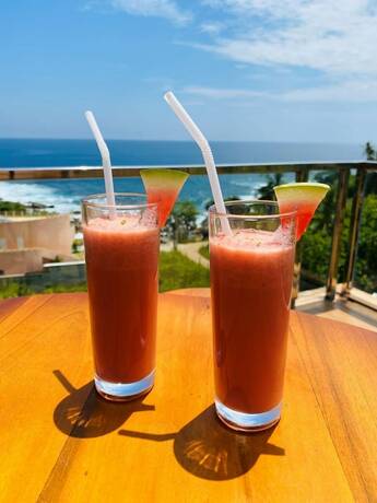 Imagen general del Hotel Mazarine Surf Suites. Foto 5