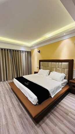 Imagen de la habitación del Hotel Mazarine Surf Suites. Foto 18