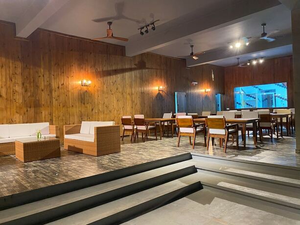 Imagen general del Hotel Mazarine Surf Suites. Foto 7