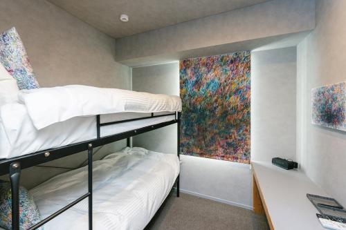 Imagen de la habitación del Hotel Mazarium. Foto 19