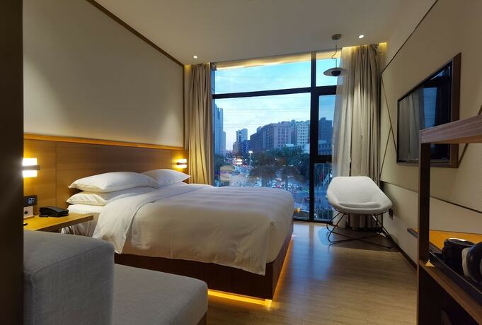 Imagen general del Hotel Maze. Foto 4