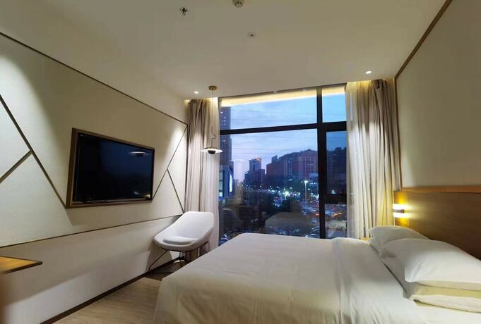 Imagen general del Hotel Maze. Foto 11