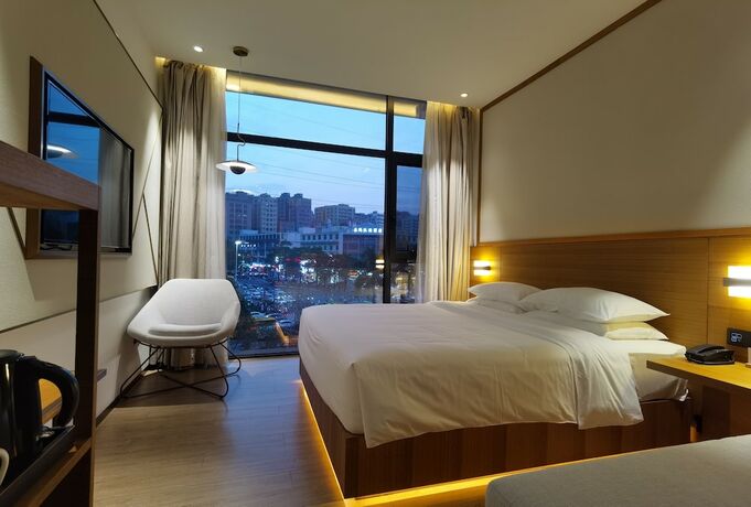 Imagen general del Hotel Maze. Foto 19