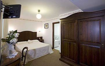 Imagen de la habitación del Hotel Mazzoleni. Foto 9