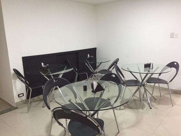 Imagen del bar/restaurante del Hotel Mb Boutique. Foto 2