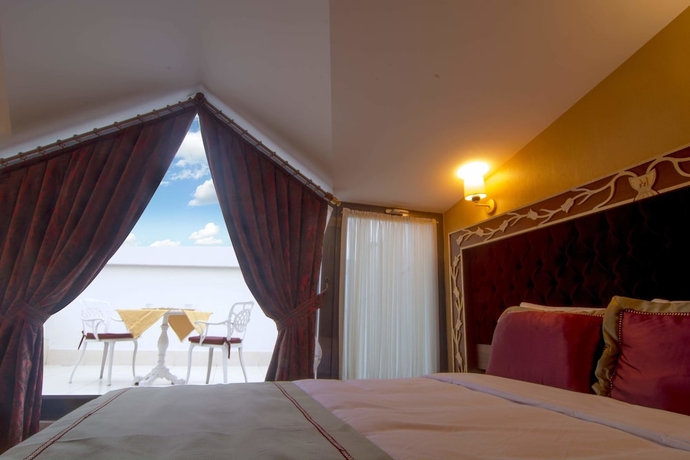 Imagen de la habitación del Hotel Mb Deluxe. Foto 16