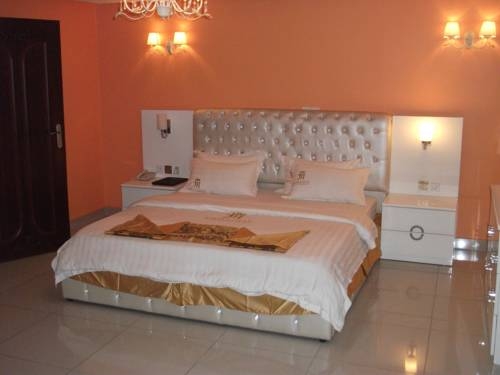 Imagen de la habitación del Hotel Mbayaville. Foto 8