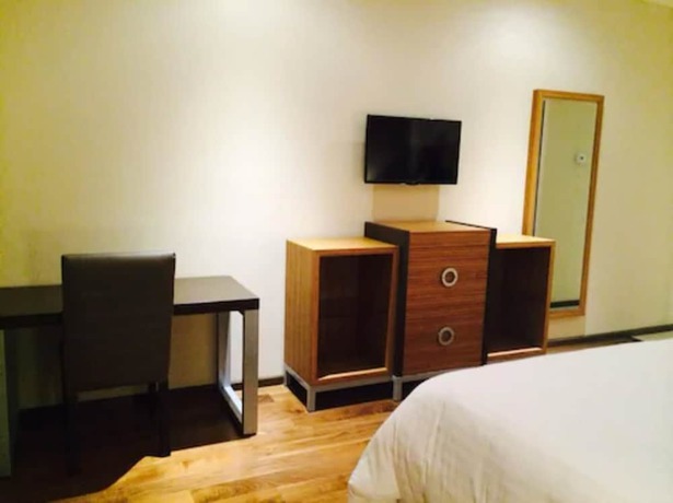 Imagen de la habitación del Hotel Mbm Red Sun. Foto 3