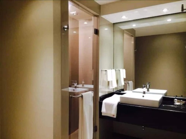 Imagen de la habitación del Hotel Mbm Red Sun. Foto 10