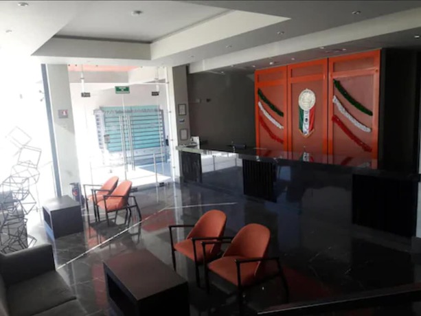 Imagen de los interiores del Hotel Mbm Red Sun. Foto 18