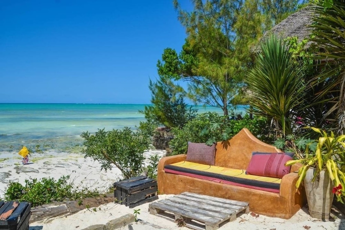 Imagen de los interiores del Hotel Mbuyuni Beach Village - Bungalows. Foto 19