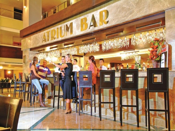 Imagen general del Hotel Mc Arancia Resort. Foto 4