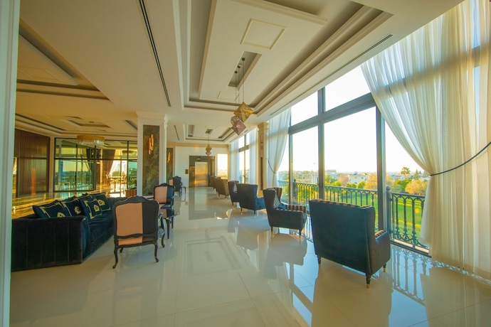 Imagen de los interiores del Hotel Mc Palace. Foto 17