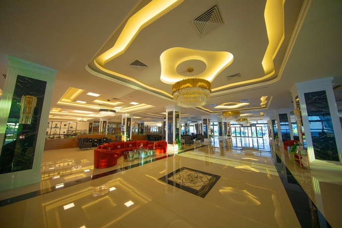 Imagen de los interiores del Hotel Mc Palace. Foto 19