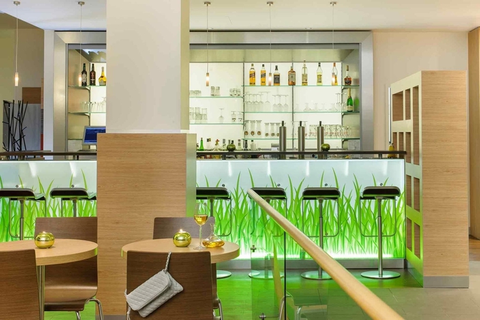 Imagen del bar/restaurante del Hotel McDreams Hotel Stuttgart-City. Foto 10