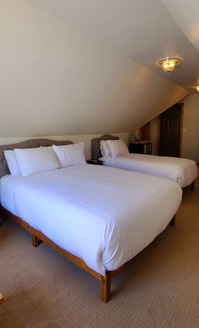 Imagen de la habitación del Hotel McGee Creek Lodge. Foto 7