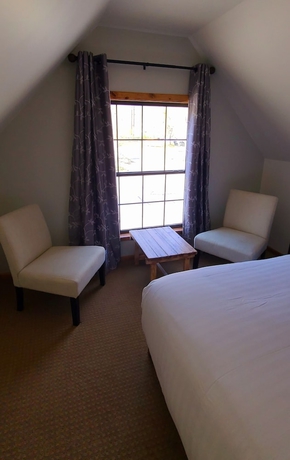 Imagen de la habitación del Hotel McGee Creek Lodge. Foto 8