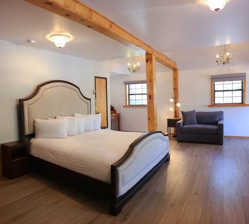 Imagen de la habitación del Hotel McGee Creek Lodge. Foto 9