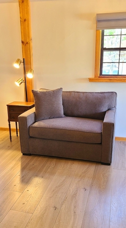 Imagen de la habitación del Hotel McGee Creek Lodge. Foto 10
