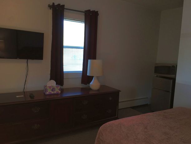 Imagen de la habitación del Hotel McGregor Inn Motel. Foto 9