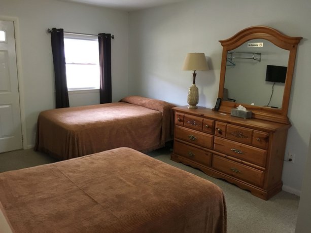 Imagen de la habitación del Hotel McGregor Inn Motel. Foto 10