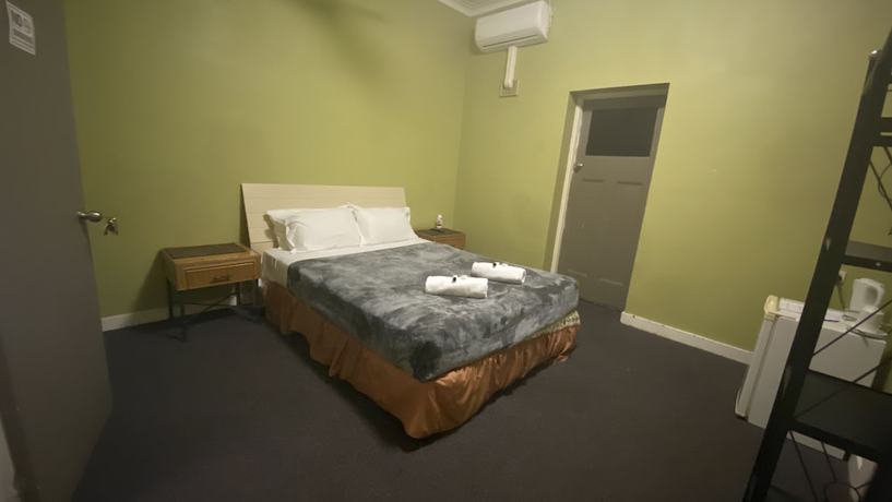 Imagen de la habitación del Hotel McGuire\'s CBD. Foto 5