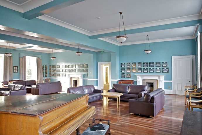 Imagen de los interiores del Hotel McIntosh Hall - Campus Accommodation. Foto 11