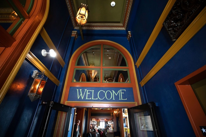 Imagen de los interiores del Hotel McMenamins Elk Temple. Foto 19