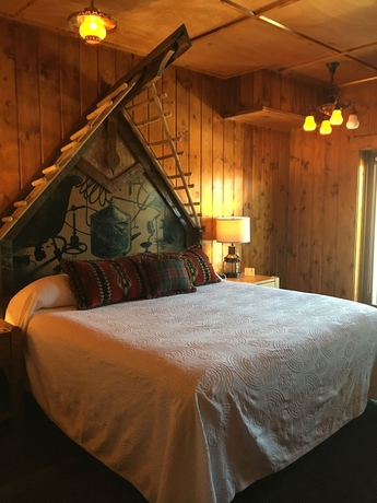 Imagen de la habitación del Hotel McMenamins Kalama Harbor Lodge. Foto 12