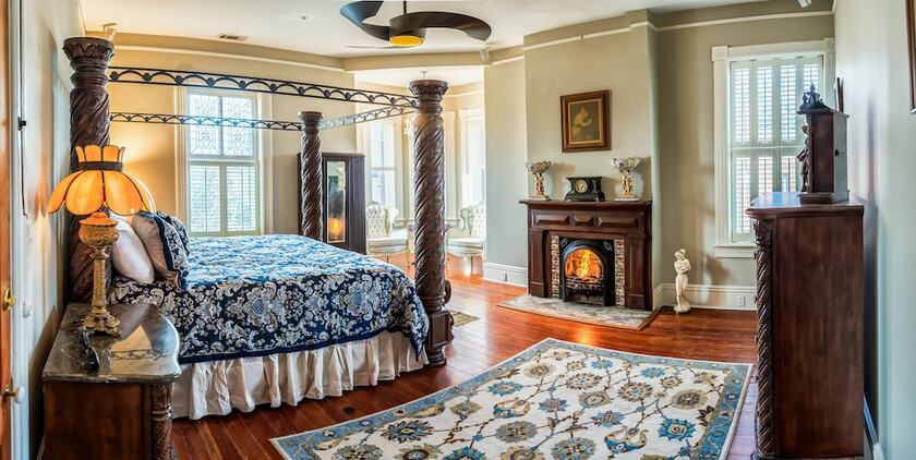 Imagen general del Hotel McMillan Inn Bed and Breakfast. Foto 2