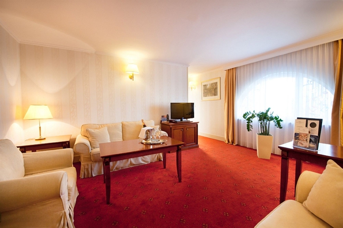 Imagen de los interiores del Hotel Mcc Mazurkas Conference Centre and. Foto 12