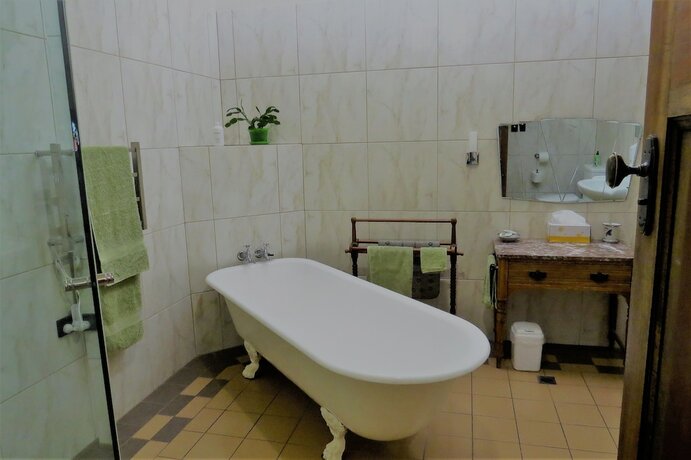 Imagen general del Hotel Mccloud House. Foto 9