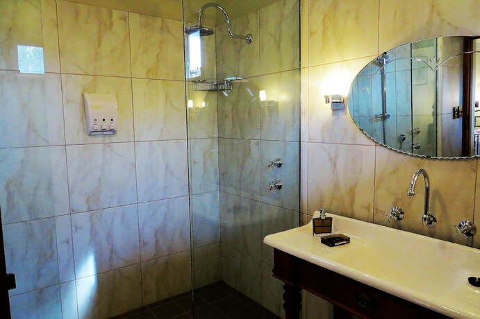 Imagen general del Hotel Mccloud House. Foto 12
