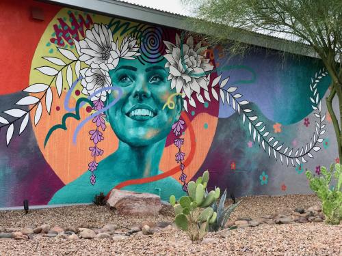 Imagen general del Hotel Mccoy - Art, Coffee, Beer, Wine, Tucson. Foto 5