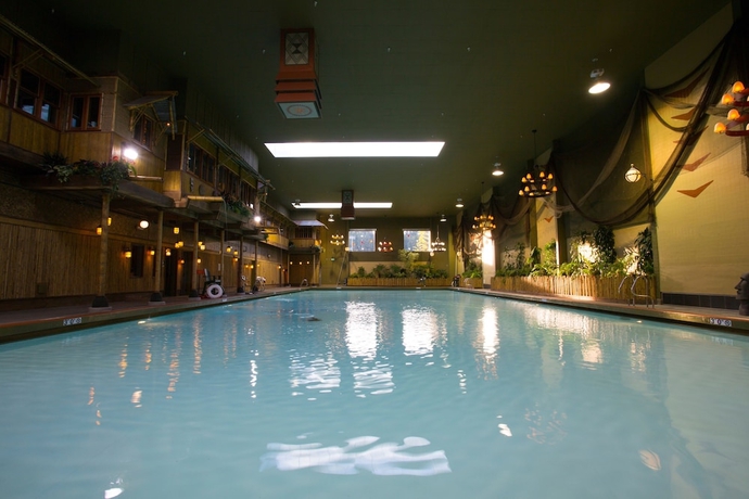Imagen de la piscina del Hotel Mcmenamins Anderson School. Foto 17