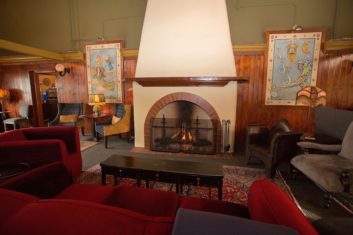 Imagen de los interiores del Hotel Mcmenamins Anderson School. Foto 15