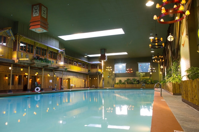 Imagen de la piscina del Hotel Mcmenamins Anderson School. Foto 18