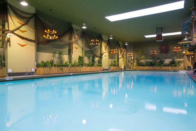 Imagen de la piscina del Hotel Mcmenamins Anderson School. Foto 19