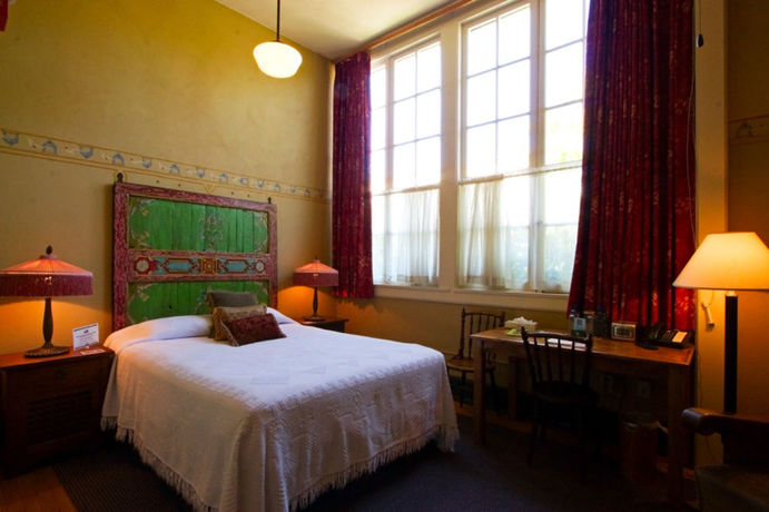 Imagen del bar/restaurante del Hotel Mcmenamins Kennedy School. Foto 4