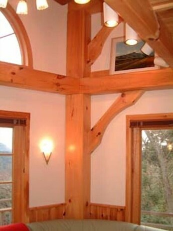 Imagen del bar/restaurante del Hotel Mcmill House. Foto 15