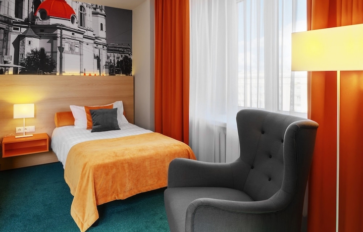 Imagen de la habitación del Hotel Mdm Warsaw. Foto 16