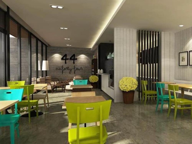 Imagen del bar/restaurante del Hotel Mdr. Foto 6