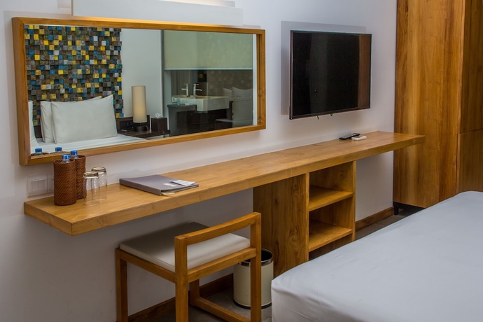 Imagen de la habitación del Hotel Me Colombo. Foto 7