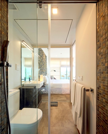 Imagen de la habitación del Hotel Me Colombo. Foto 14